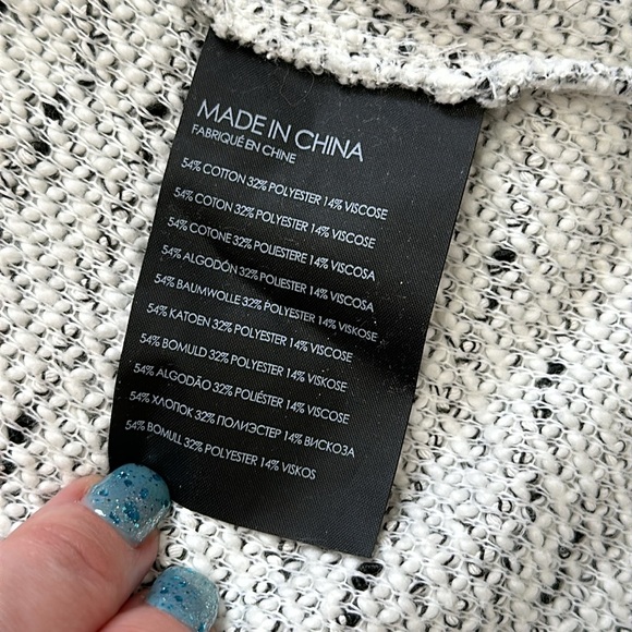 CLUB MONACO Sweater - Picture 7 of 7